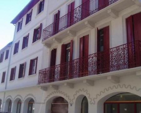 Appartement*** T2 + Cabine Pour 4 Personnes Cauterets Exterior foto